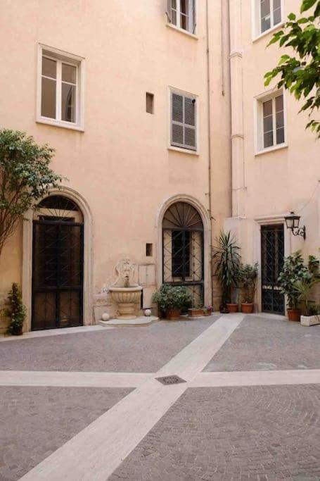 Beautiful Apartment Next To Piazza Di Spagna Řím Exteriér fotografie